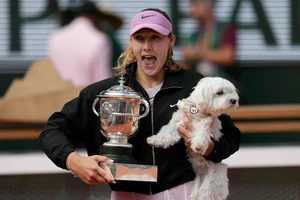 Tuổi 19, "búp bê Nga" Mirra Andreeva vô địch Roland Garros