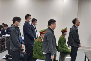 Cựu giám đốc ngân hàng gây thất thoát 180 tỉ đồng phải bồi thường ra sao?