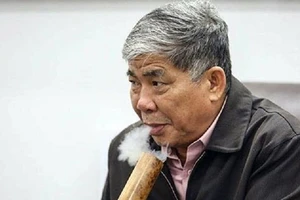 Sáng nay, ông Thản ‘điếu cày’ hầu tòa vì lừa dối 488 khách hàng 