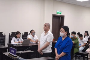 Cựu phó chánh văn phòng chiếm đoạt đất vàng lãnh 18 năm tù