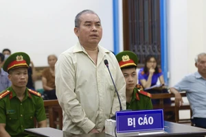 Bị cáo kêu oan tội giết mẹ được giảm án từ tử hình xuống chung thân 