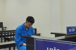 Lái xe lợi dụng sơ hở trộm CPU đem bán