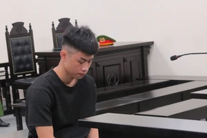 'Ai đấy?', 'người yêu cũ của em', vậy là thành vụ án 