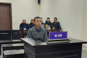 Đòi bán đất không được, cháu trai ra tay giết bà nội và cô ruột 