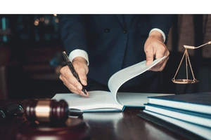 Tranh cãi tư cách tố tụng của doanh nhân nước ngoài vụ tranh chấp 13.000 m ² đất