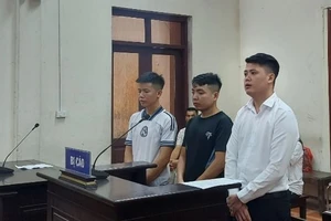 Bị cáo ‘dắt nhầm xe’ khỏi quán karaoke, lãnh án 10 tháng tù