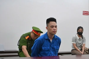 Đang xét xử tài xế xe Lexus đánh nam shipper ở Hà Nội