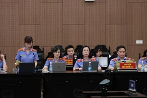 Vụ Tập đoàn Phúc Sơn: VKS nói “tiền chênh lệch mua bán các lô đất cũng là tiền hối lộ"