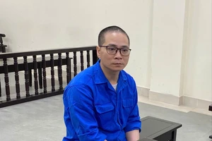 Dùng CMND giả, chiếm đoạt tiền từ đơn hàng trên sàn thương mại điện tử