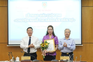 Trao giải cuộc thi “Chuyện nghề Thi hành án dân sự”