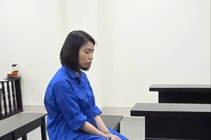 Nữ nhân viên lừa bạn học và hàng xóm gửi tiết kiệm cả trăm tỉ đồng