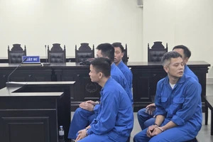 Hoãn phiên tòa vụ cựu cán bộ nhận hối lộ để không xử lý hình sự người sử dụng ma túy