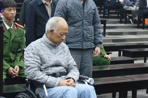 Cựu chủ tịch, cựu tổng giám đốc Tổng Công ty xi măng Vicem cùng kháng cáo 