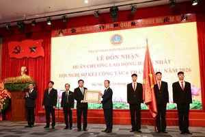 TAND TP Hà Nội vinh dự đón nhận Huân chương Lao động hạng Nhất