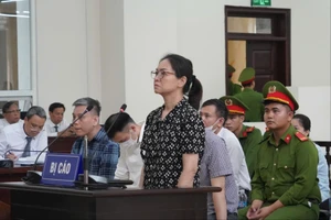 Chồng của cựu Cục trưởng Trần Việt Nga được đề nghị cho hưởng án treo