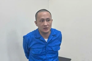 Nổ súng bắn cha dượng vì mâu thuẫn gia đình, lãnh 16 năm tù