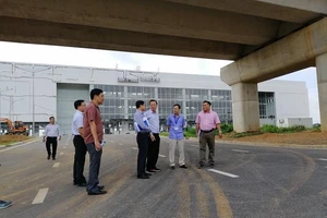 Hối hả thi công bến xe Miền Đông mới