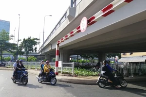 Hàng loạt dạ cầu bị chiếm dụng bây giờ ra sao?