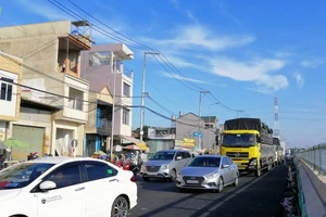 Cấm đỗ xe trên nhiều tuyến đường ở quận 12