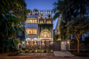 Cải tạo biệt thự cũ thành mới ở quận 7, TP.HCM