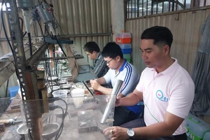 Một ngày trải nghiệm tour 'Có một chợ Lớn rất khác'