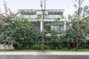 Biệt thự 450 m² có bể bơi, vườn rộng ở Vĩnh Phúc