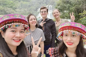 Vẻ đẹp ngỡ ngàng của vùng non nước Cao Bằng