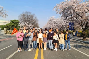 Tour du lịch dịp lễ 30-4 sắp kín chỗ 