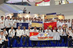 Đầu bếp Việt Nam vô địch cuộc thi bánh quốc tế tại Malaysia