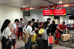 Sân bay Tân Sơn Nhất dự kiến đón 130.000 khách/ngày dịp lễ 2-9