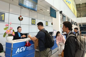 Nghỉ Tết Dương lịch 4 ngày, các hãng hàng không ồ ạt tăng chuyến, giá vé thế nào?