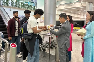 TP.HCM đón những vị khách quốc tế đầu tiên của năm 2026