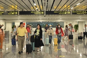 Hàng không 'tiếp sức' mùa Tết: Thêm hàng ngàn chuyến bay, mở cửa sân bay đêm