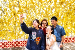 Bất ngờ với tỉ lệ du khách Việt dùng AI làm 'trợ lý' du lịch