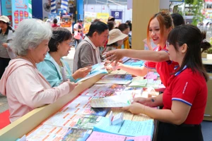 Doanh nghiệp lữ hành tìm cách 'giải nhiệt' giá tour dịp lễ 30-4 và 1-5