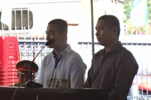 Lấy trộm tiền còn chém vào đầu chủ 