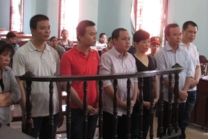 Phó giám đốc dùng chứng thư giả lừa đối tác 