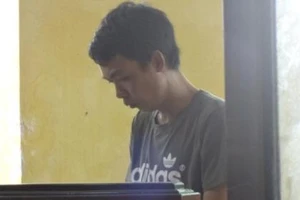 Chiêu lừa mua điện thoại trả góp bằng giấy tờ giả