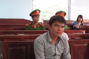 Trộm con gà tre bị phạt một năm sáu tháng tù