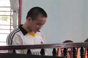 Phê ma túy đâm bạn thủng phổi