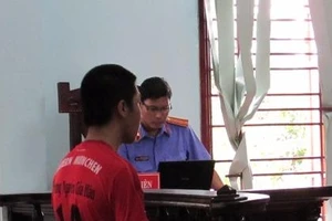 Phạm tội vì… thường chở bạn gái đi học