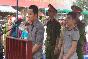 Vào tù liên tục vì mê game bắn cá