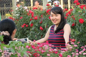 Hàng ngàn người về Sa Đéc ngắm hoa