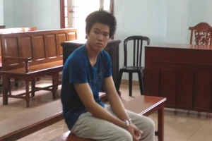 Trộm xe máy để chở bộ lư vừa chôm được đi bán