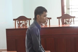 Hầu tòa vì thể hiện tình cảm 'quá mức' với người yêu