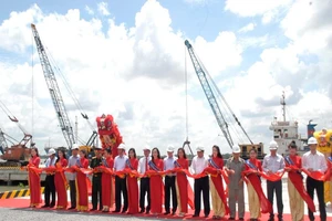Hậu Giang đưa vào khai thác cầu cảng 20.000 DWT