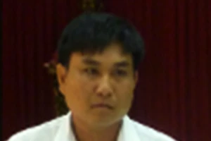 Khởi tố Phó Chánh Văn phòng tòa án Vĩnh Long lừa đảo