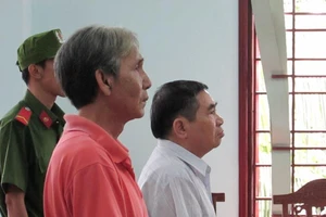 Nguyên hiệu trưởng trường TDTT kêu oan tội tham ô