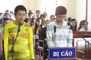 Cặp đôi đồng tính lãnh án nặng từ chuyện… giận nhau