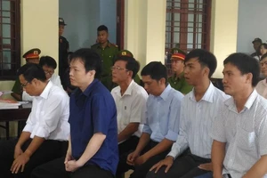 3 cán bộ ngân hàng gây thiệt hại hơn 304 tỉ hầu tòa